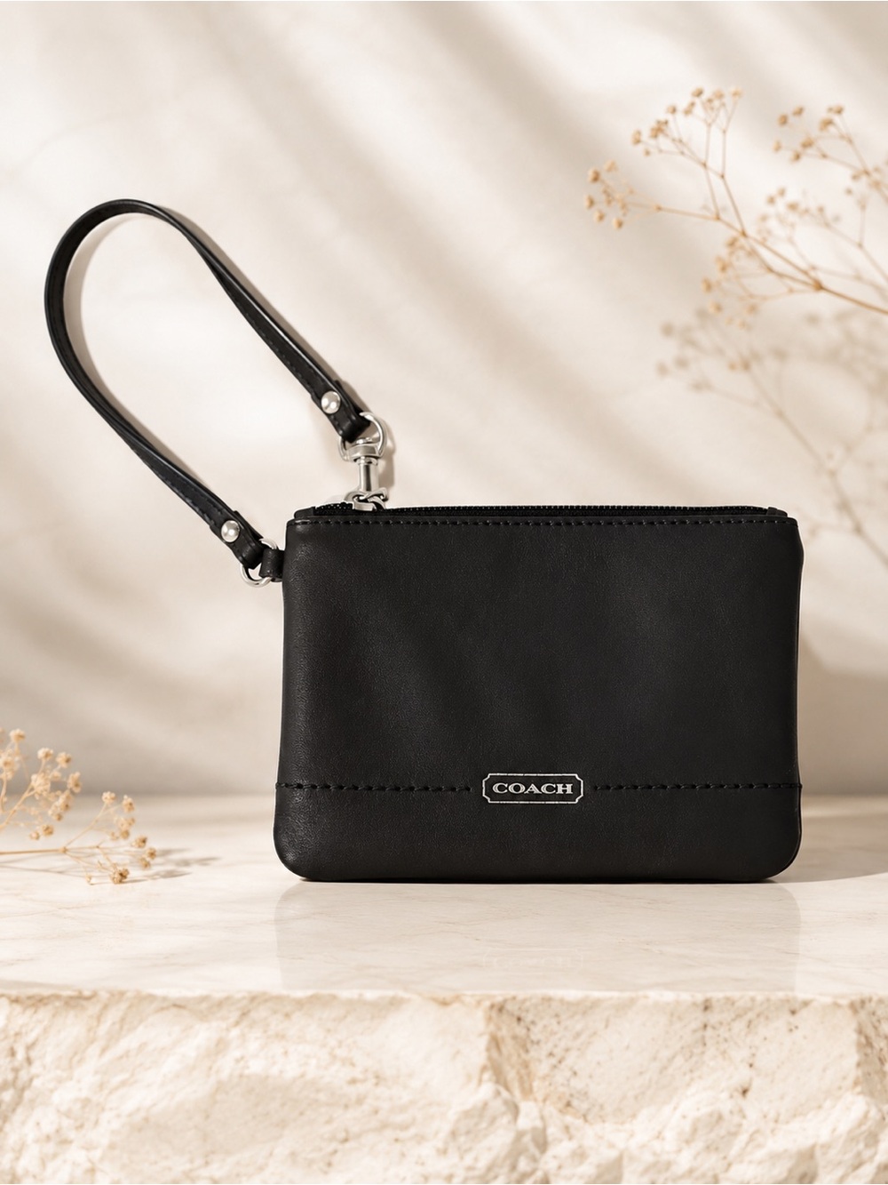 Coach Black Leather Wristlet Zip Pouch Clutch Wallet Silver Hardware